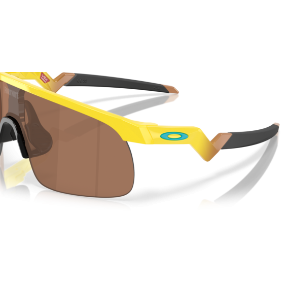 Oakley Youth Sun OJ 9010 901028 Güneş Gözlüğü